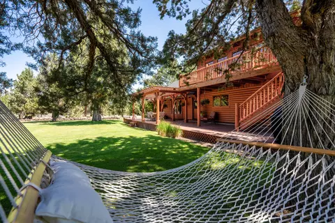 Exterior - 64755 Mcgrath Rd, Bend, OR 97701 photo 10 of 17
