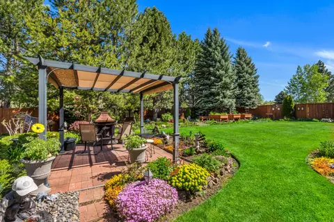 61265 Crescent Ct, Bend, OR 97702 photo 32