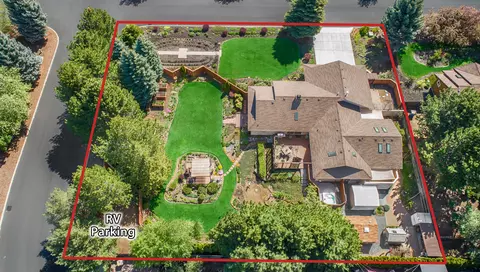 61265 Crescent Ct, Bend, OR 97702 photo 2