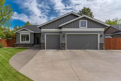 63227 Bedrock Ct, Bend, OR 97701