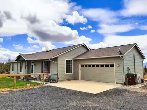 10225 SE Ridge View Rd, Prineville, OR 97754