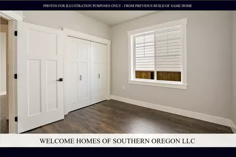 Bedroom - 1417 River Run St, Central Point, OR 97502 photo 4 of 5