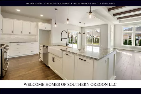 Kitchen - 1417 River Run St, Central Point, OR 97502 photo 2 of 6