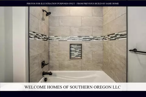 Bath - 1417 River Run St, Central Point, OR 97502 photo 2 of 8