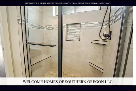 Bath - 1417 River Run St, Central Point, OR 97502 photo 5 of 8
