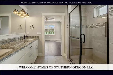 Bath - 1417 River Run St, Central Point, OR 97502 photo 6 of 8