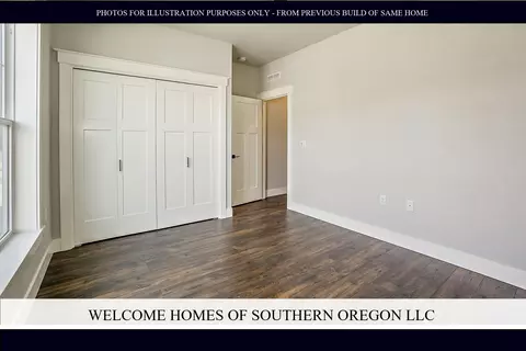 Bedroom - 1417 River Run St, Central Point, OR 97502 photo 2 of 5