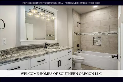 Bath - 1417 River Run St, Central Point, OR 97502 photo 1 of 8