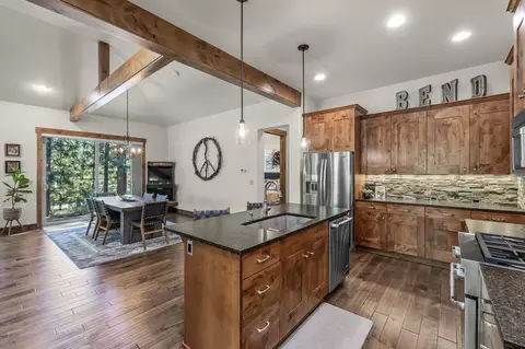 60486 Snap Shot Loop, Bend, OR 97702 photo 19