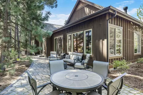 60486 Snap Shot Loop, Bend, OR 97702 photo 24