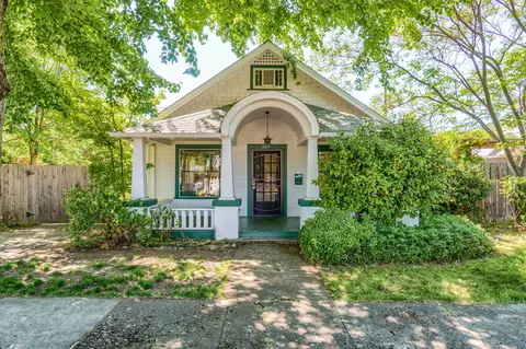 327 Mae St, Medford, OR 97504