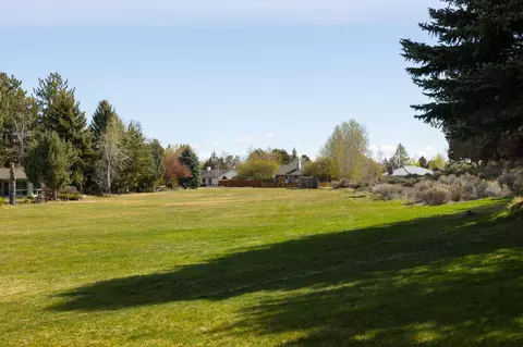 Exterior - 20720 Lyra Dr, Bend, OR 97703 photo 11 of 11