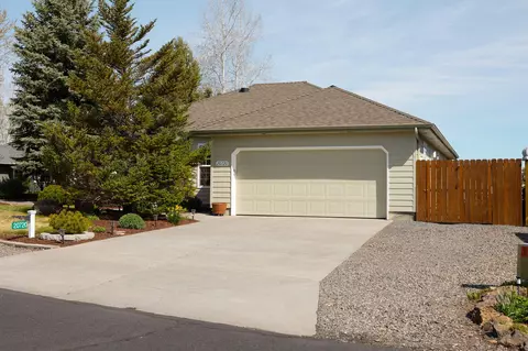 Exterior - 20720 Lyra Dr, Bend, OR 97703 photo 4 of 11