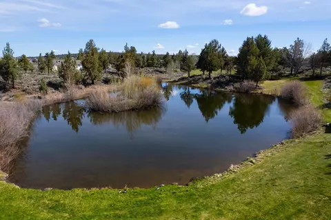 View/Area - 20720 Lyra Dr, Bend, OR 97703 photo 6 of 7