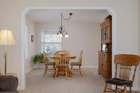 Dining - 20720 Lyra Dr, Bend, OR 97703 photo 2 of 2