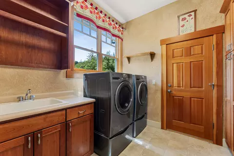Other - 330 Seclusion Loop, Grants Pass, OR 97526 photo 10 of 17