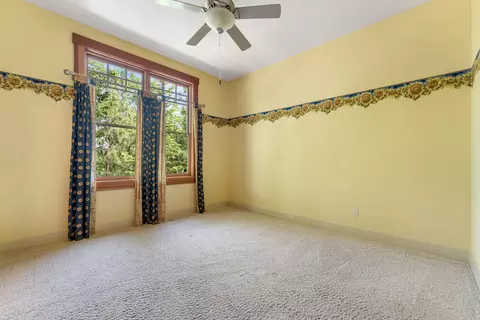 Bedroom - 330 Seclusion Loop, Grants Pass, OR 97526 photo 1 of 2