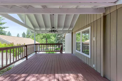 1351 Summit Loop, Grants Pass, OR 97527 photo 29
