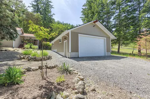 1351 Summit Loop, Grants Pass, OR 97527 photo 33