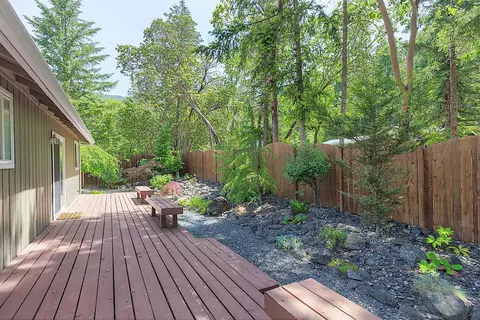 1351 Summit Loop, Grants Pass, OR 97527 photo 27