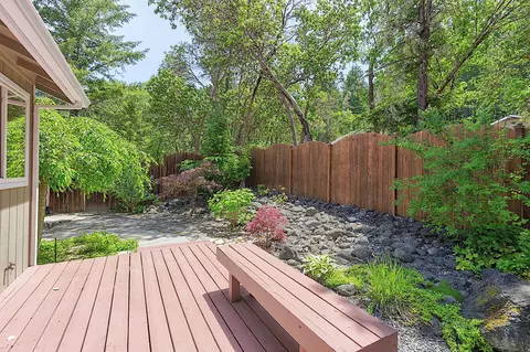 1351 Summit Loop, Grants Pass, OR 97527 photo 24