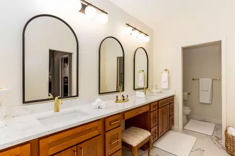 Bath - 20444 Outback Ct, Bend, OR 97702 photo 2 of 5