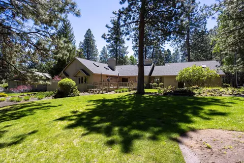 Exterior - 20444 Outback Ct, Bend, OR 97702 photo 9 of 14