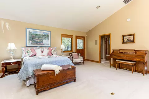 Bedroom - 20444 Outback Ct, Bend, OR 97702 photo 5 of 5