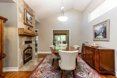 Dining - 20444 Outback Ct, Bend, OR 97702 photo 3 of 4