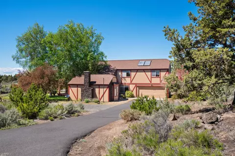 21770 Eastmont Dr, Bend, OR 97701