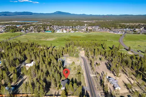 View/Area - 16220 5th St, La Pine, OR 97739 photo 2 of 6