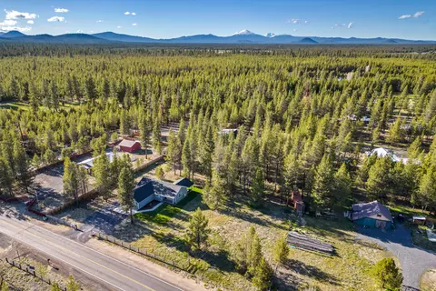 View/Area - 16220 5th St, La Pine, OR 97739 photo 5 of 6