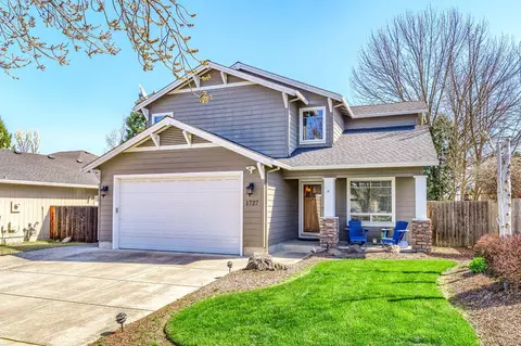 1727 Alexis Way, Medford, OR 97501