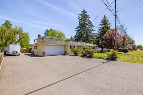 2841 Patterson St, Klamath Falls, OR 97603