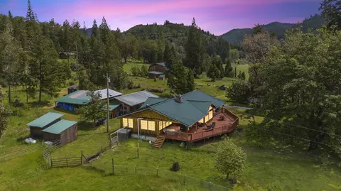 3626 Windy Creek Rd, Glendale, OR 97442