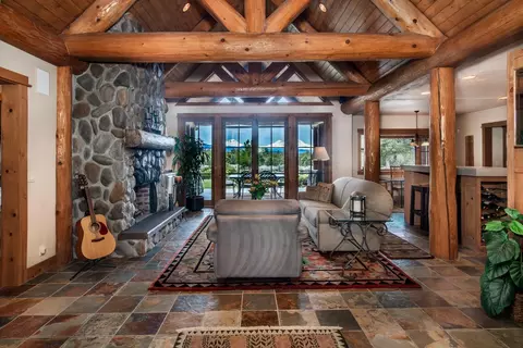 65765 Highway 20, Bend, OR 97703 photo 6