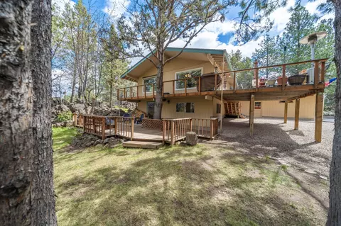 20210 Meadow Ln, Bend, OR 97703 photo 2