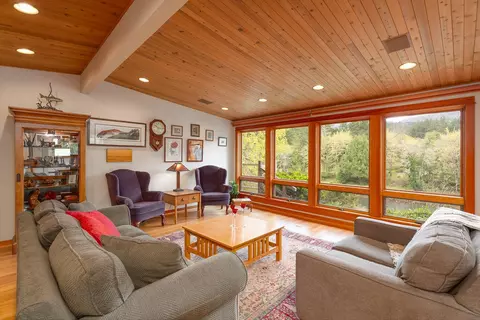 22607 N Umpqua Hwy, Glide, OR 97443
