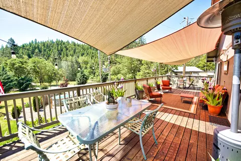 2700 Forest Creek Rd, Jacksonville, OR 97530