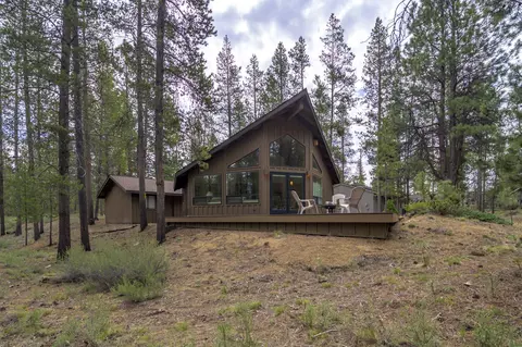 18104 Juniper Ln, Sunriver, OR 97707
