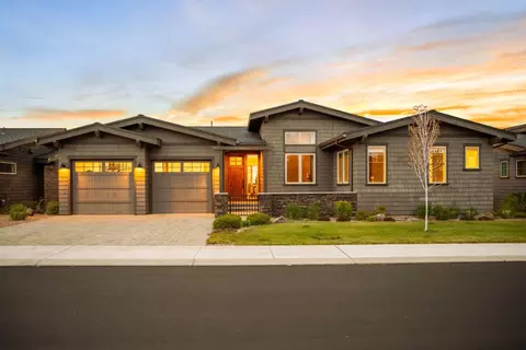 19361 Alianna Loop, Bend, OR 97702