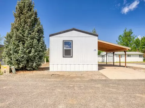 4647 Winter Ave #SPC 15, Klamath Falls, OR 97603
