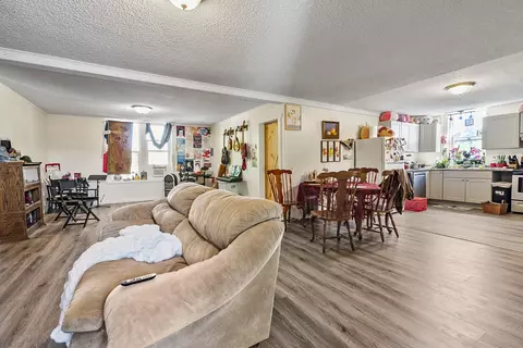 203-209 W Main St, Eagle Point, OR 97524 photo 14