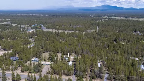 52296 Pine Forest Dr, La Pine, OR 97739