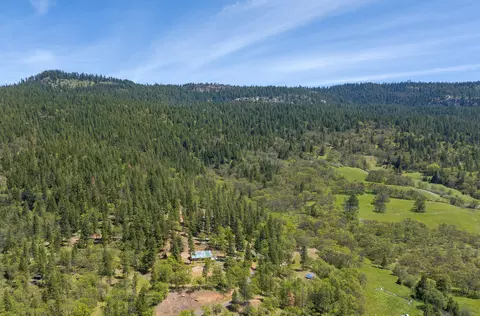 8373 Dead Indian Memorial Rd, Ashland, OR 97520