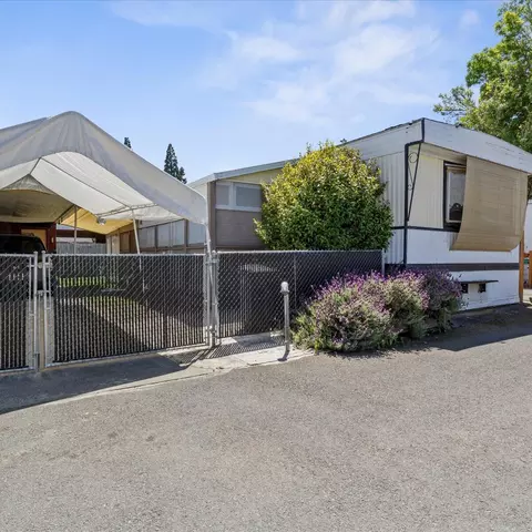 1500 Kings Hwy #11, Medford, OR 97501