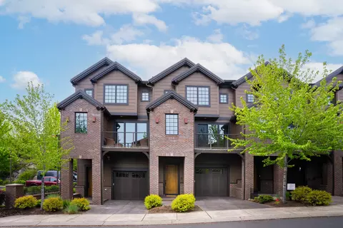 858 SW Crestline Dr, Bend, OR 97702
