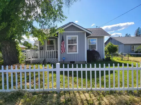 429 N Columbus Ave, Medford, OR 97501