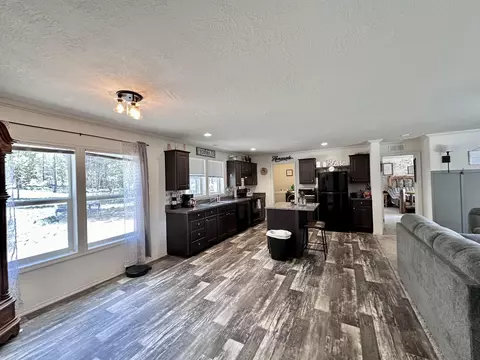 53564 Riverview Dr, La Pine, OR 97739 photo 4
