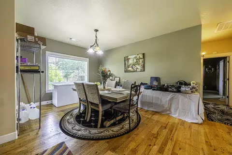 176 Echo Way, Eagle Point, OR 97524 photo 6